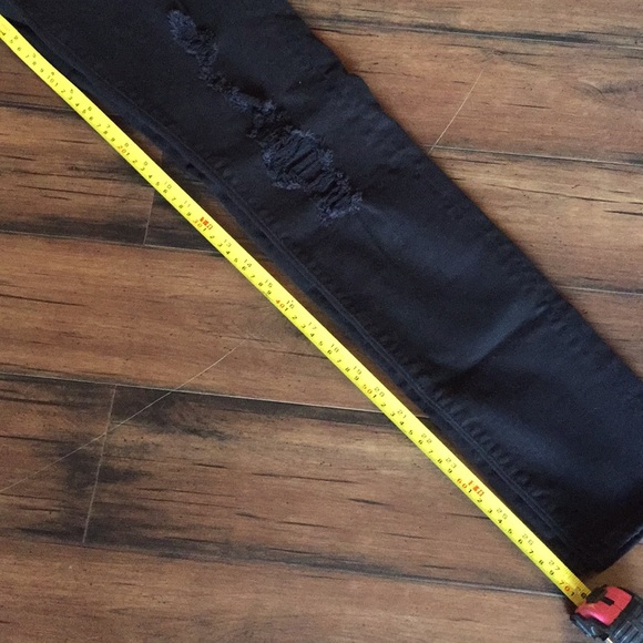Levi’s black distressed jeans size 28 high rise skinny - Picture 4 of 5